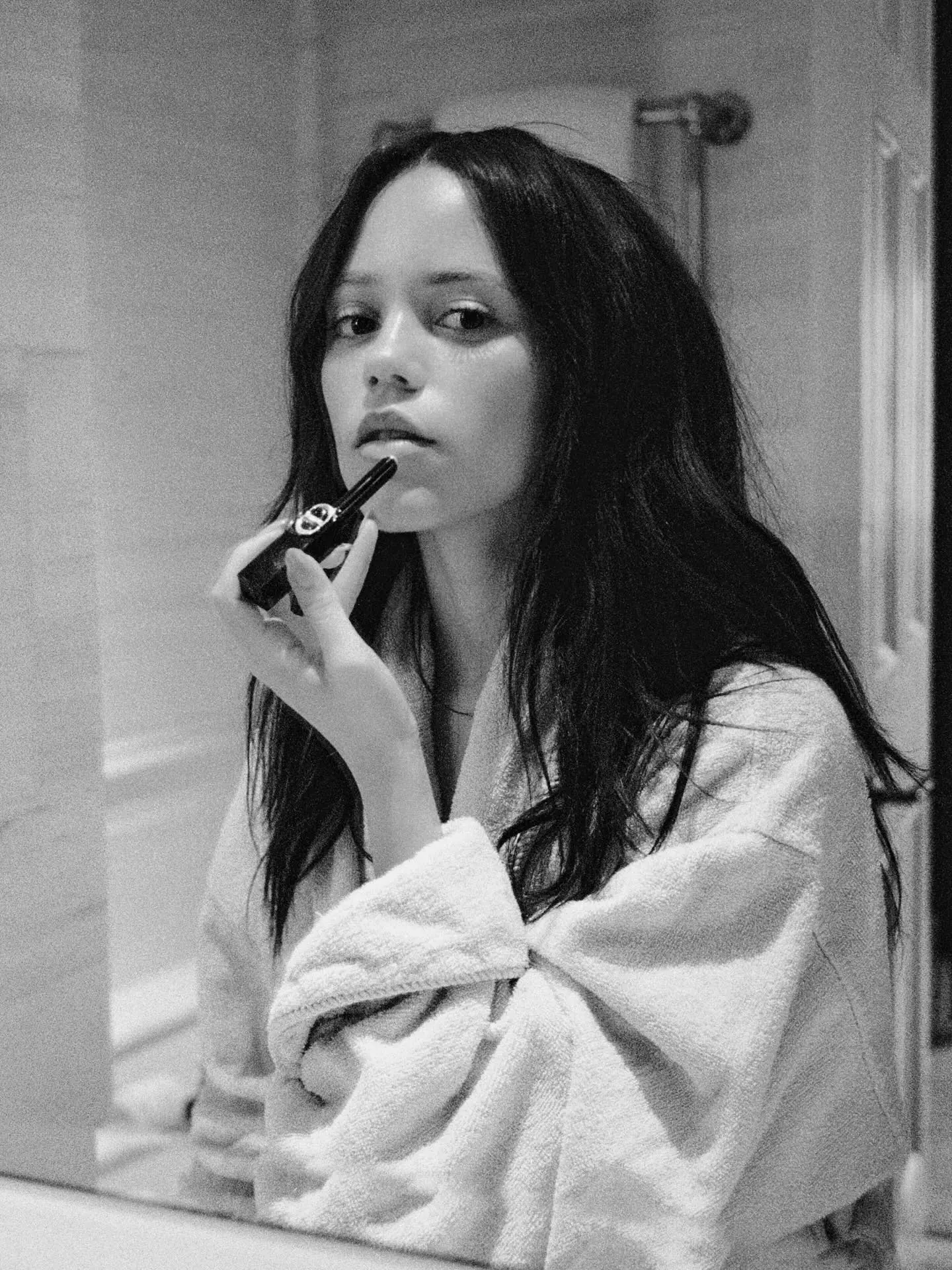 Jenna Ortega - jenna-ortega-sexy-27.webp